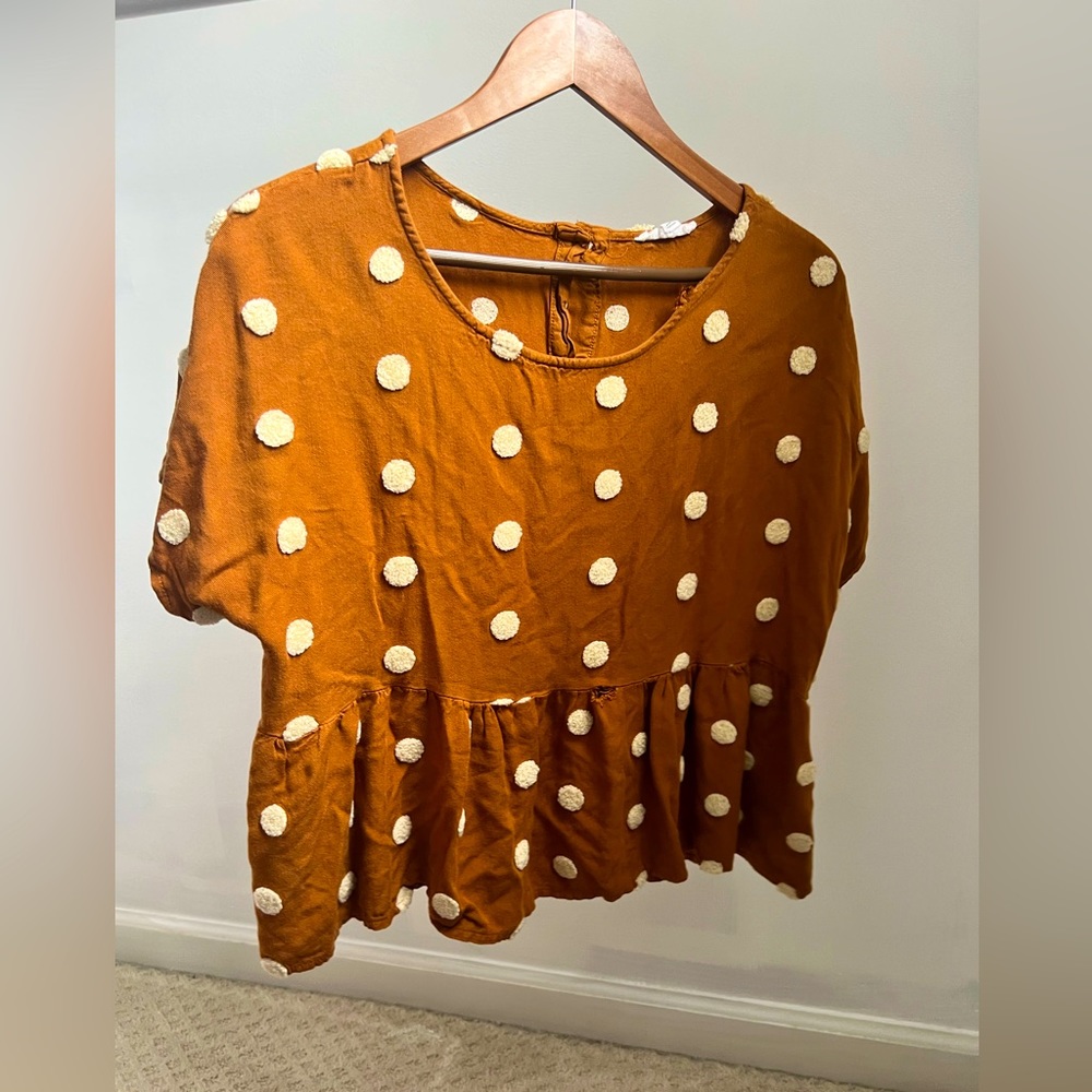Dotted textured top